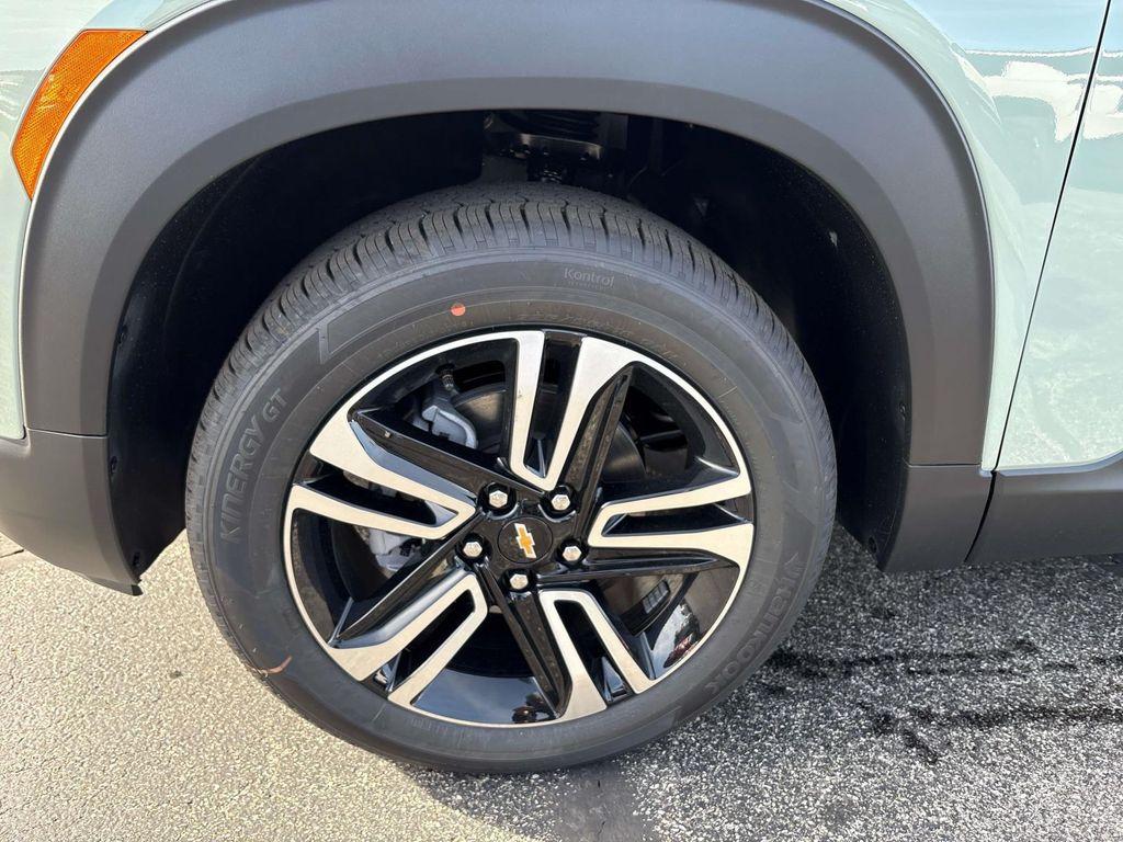 new 2026 Chevrolet TrailBlazer car, priced at $30,300