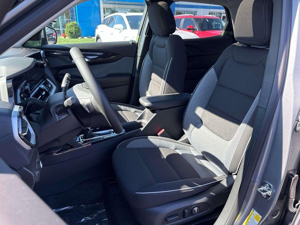 new 2026 Chevrolet TrailBlazer car, priced at $31,500