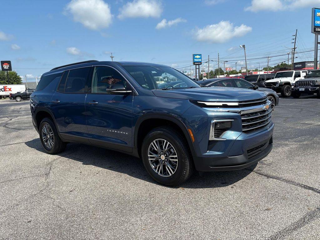 new 2026 Chevrolet Traverse car, priced at $43,795