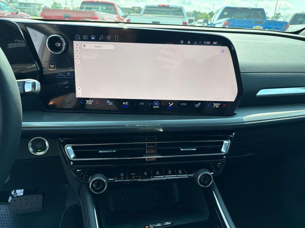new 2026 Chevrolet Traverse car, priced at $43,795
