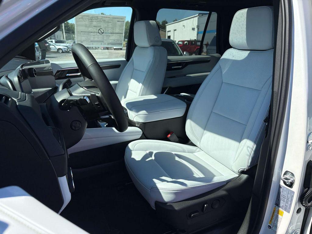 new 2025 Chevrolet Tahoe car, priced at $79,995