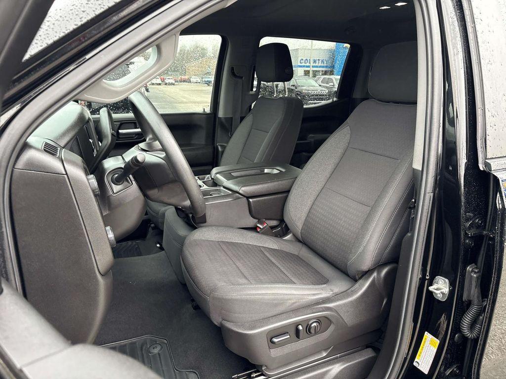 used 2022 Chevrolet Silverado 1500 car, priced at $34,995