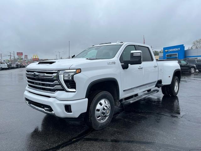 new 2024 Chevrolet Silverado 3500 car, priced at $86,977