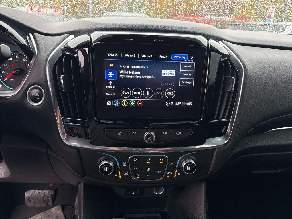 used 2023 Chevrolet Traverse car, priced at $28,995