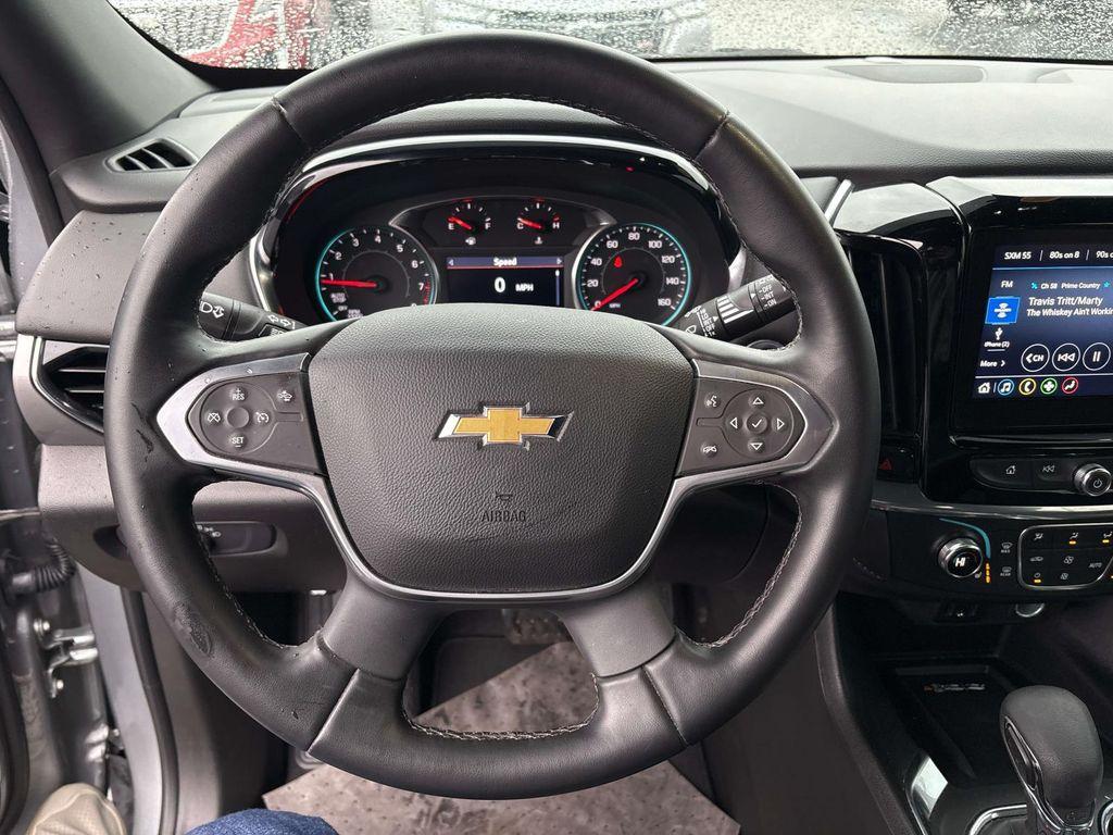 used 2023 Chevrolet Traverse car, priced at $28,995