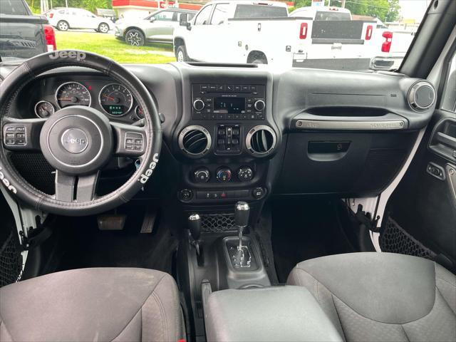 used 2016 Jeep Wrangler Unlimited car, priced at $19,995
