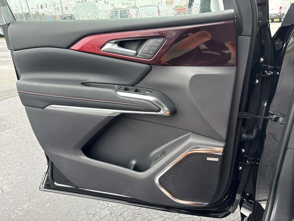 new 2026 Chevrolet Traverse car, priced at $59,239