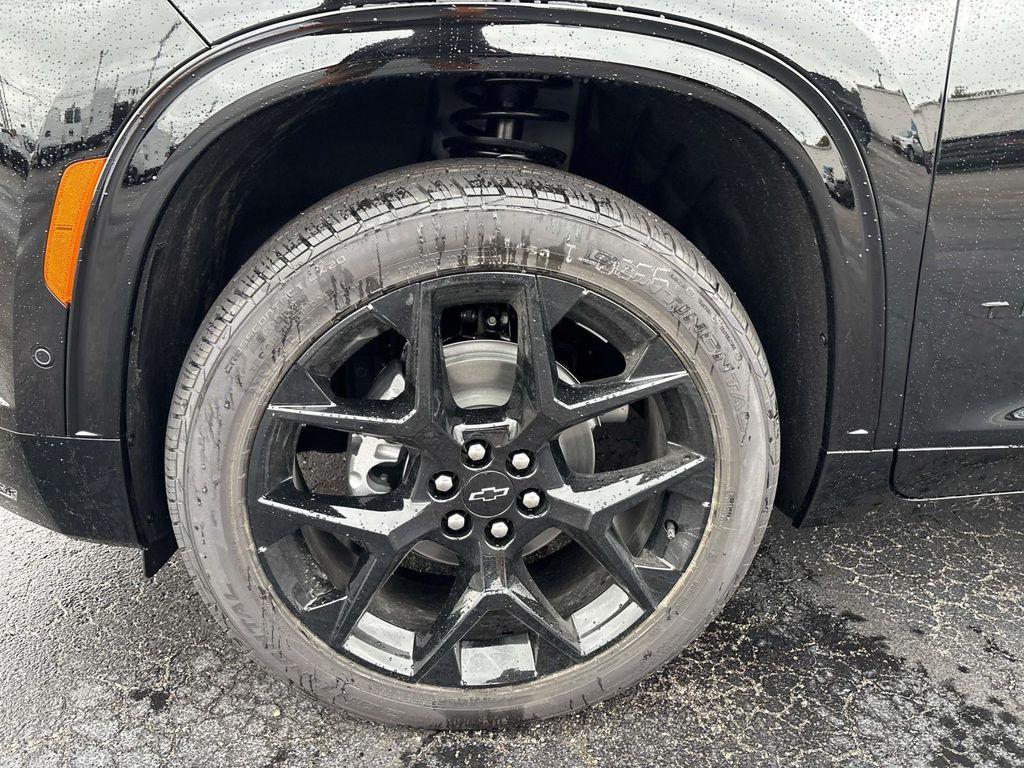 new 2026 Chevrolet Traverse car, priced at $59,239