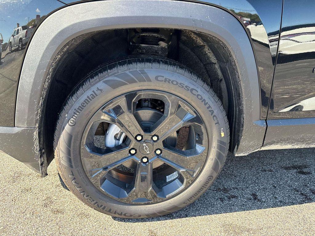 new 2026 Chevrolet Equinox car, priced at $35,815