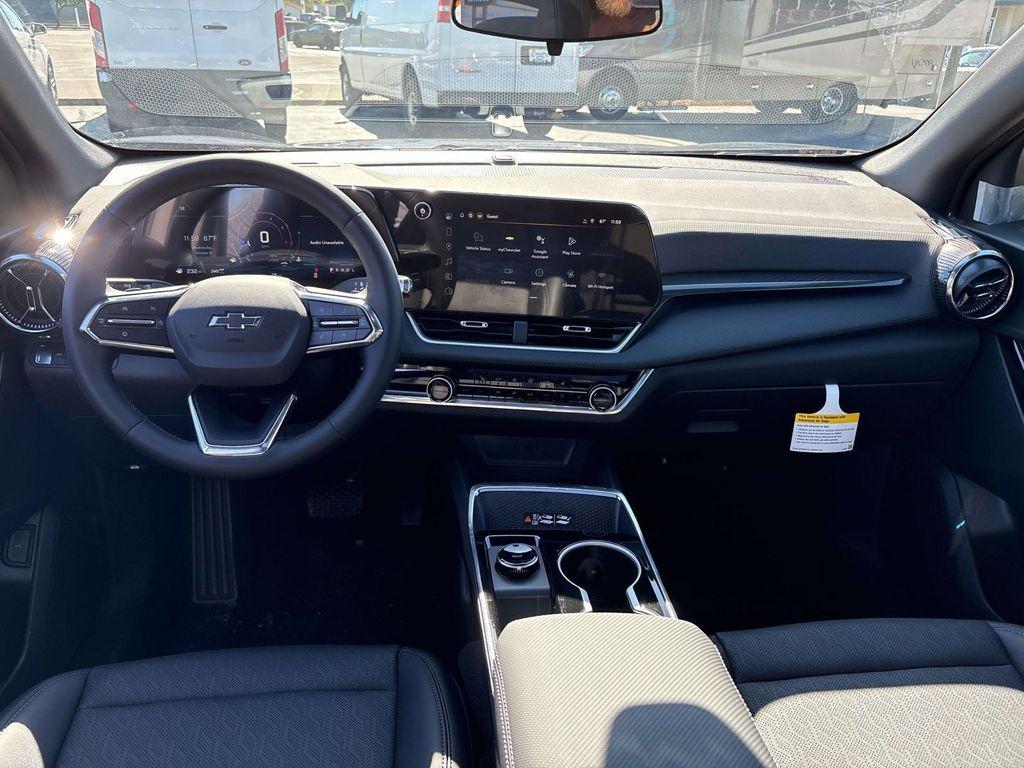 new 2026 Chevrolet Equinox car, priced at $35,815