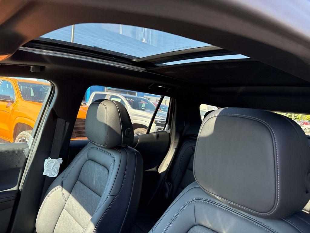 new 2026 Chevrolet Equinox car, priced at $35,815