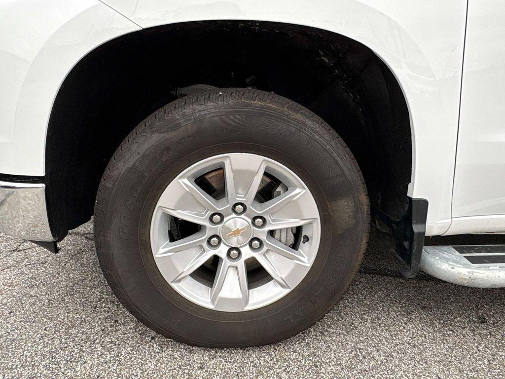 used 2024 Chevrolet Silverado 1500 car, priced at $29,995