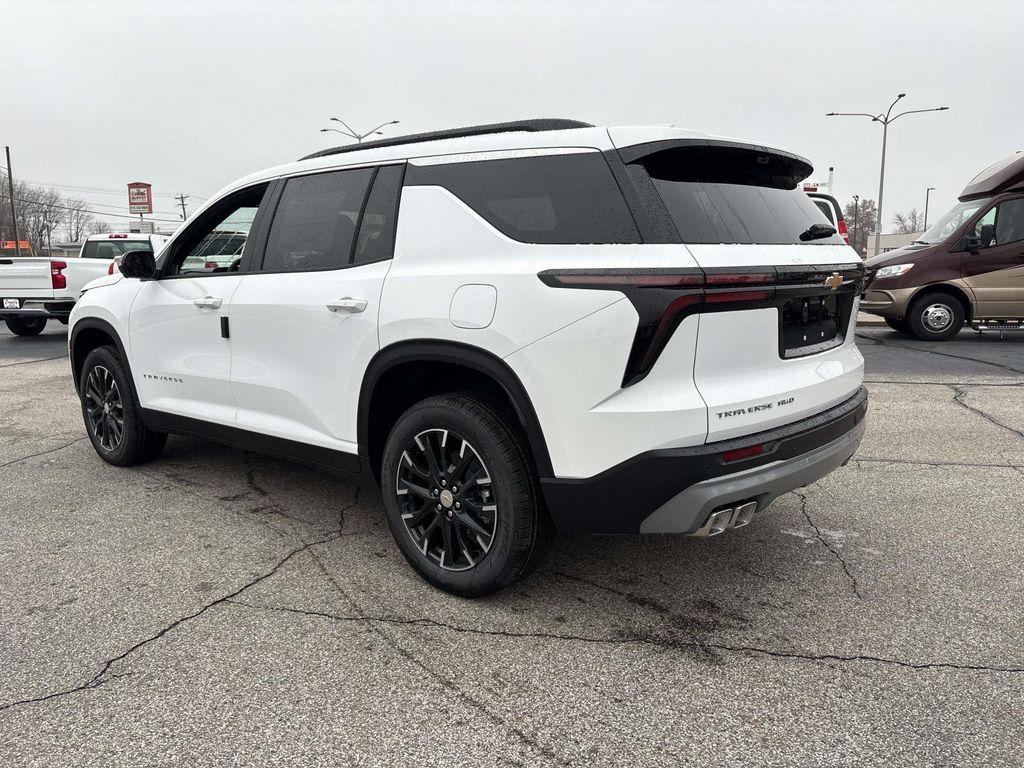 new 2026 Chevrolet Traverse car, priced at $47,601