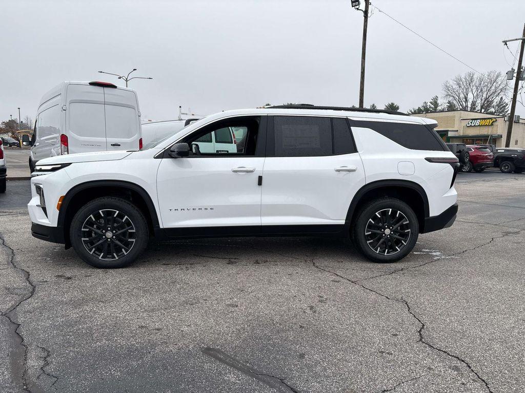 new 2026 Chevrolet Traverse car, priced at $47,601