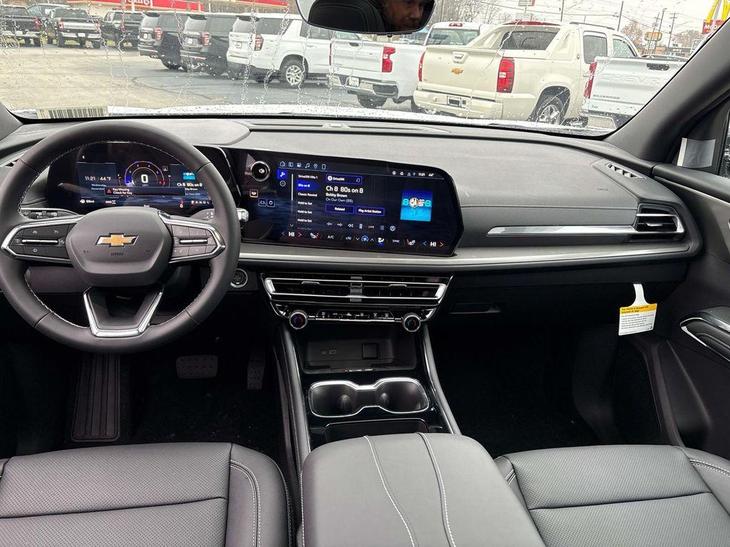 new 2026 Chevrolet Traverse car, priced at $47,601