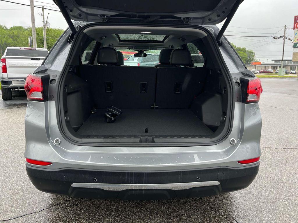 used 2024 Chevrolet Equinox car, priced at $29,995
