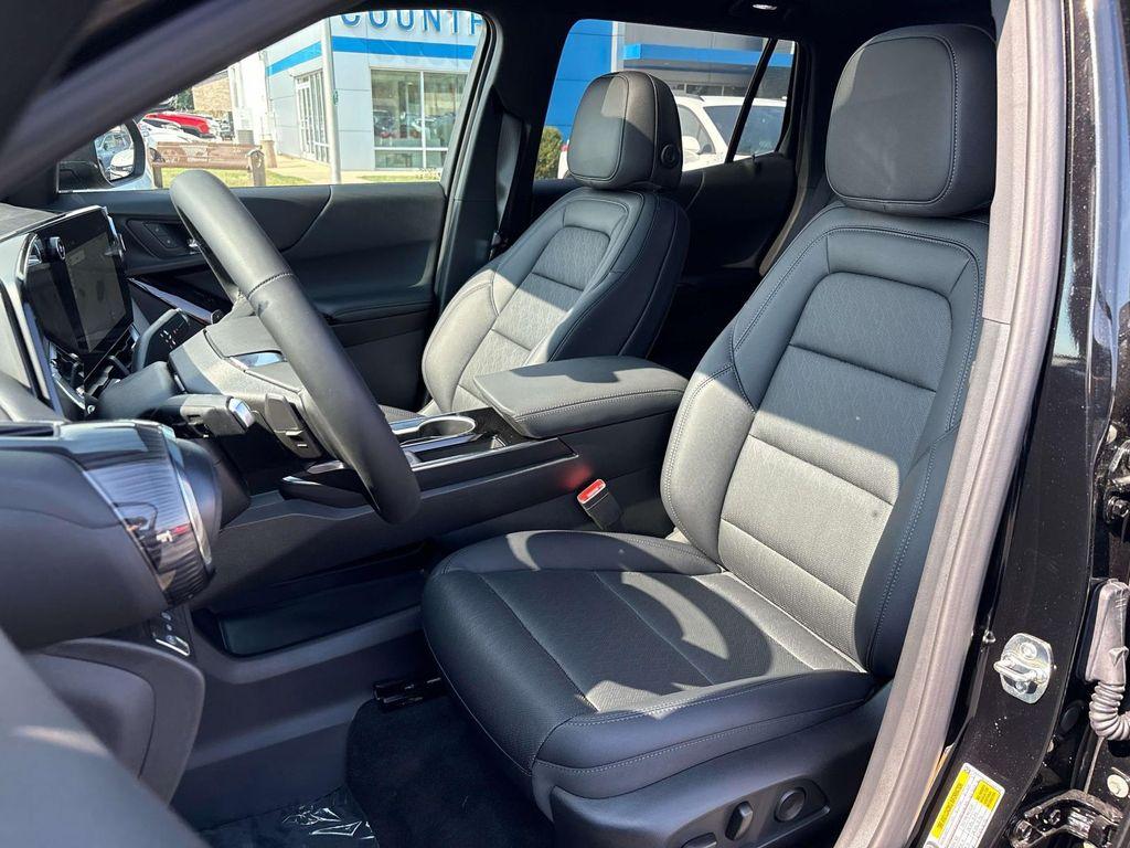 new 2026 Chevrolet Equinox car, priced at $35,989