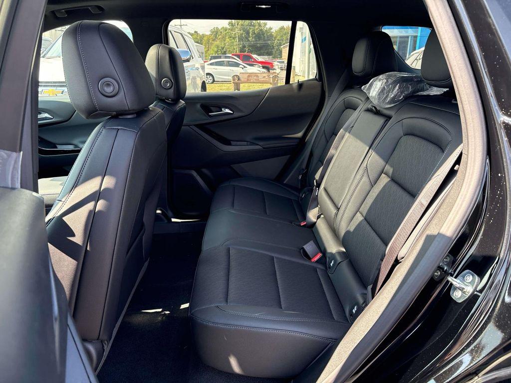 new 2026 Chevrolet Equinox car, priced at $35,989