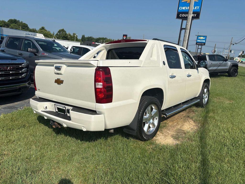 used 2013 Chevrolet Avalanche car, priced at $25,995