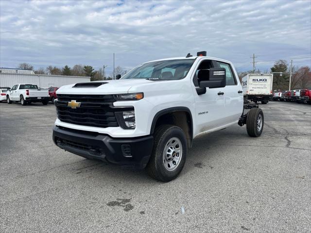 new 2025 Chevrolet Silverado 3500 car, priced at $53,995