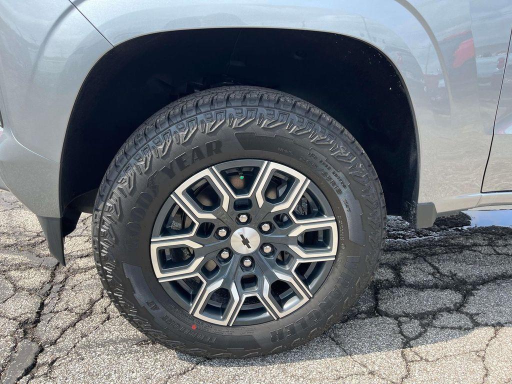 new 2025 Chevrolet Colorado car, priced at $46,700