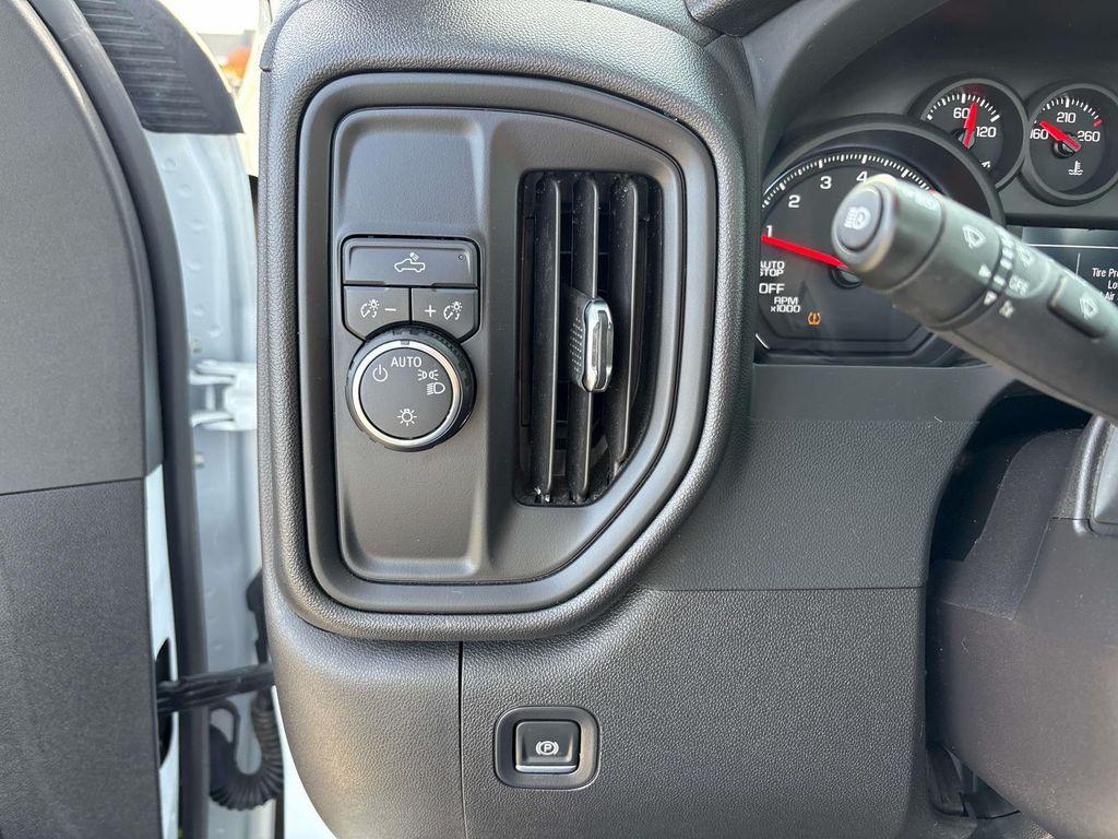 used 2024 Chevrolet Silverado 1500 car, priced at $27,995