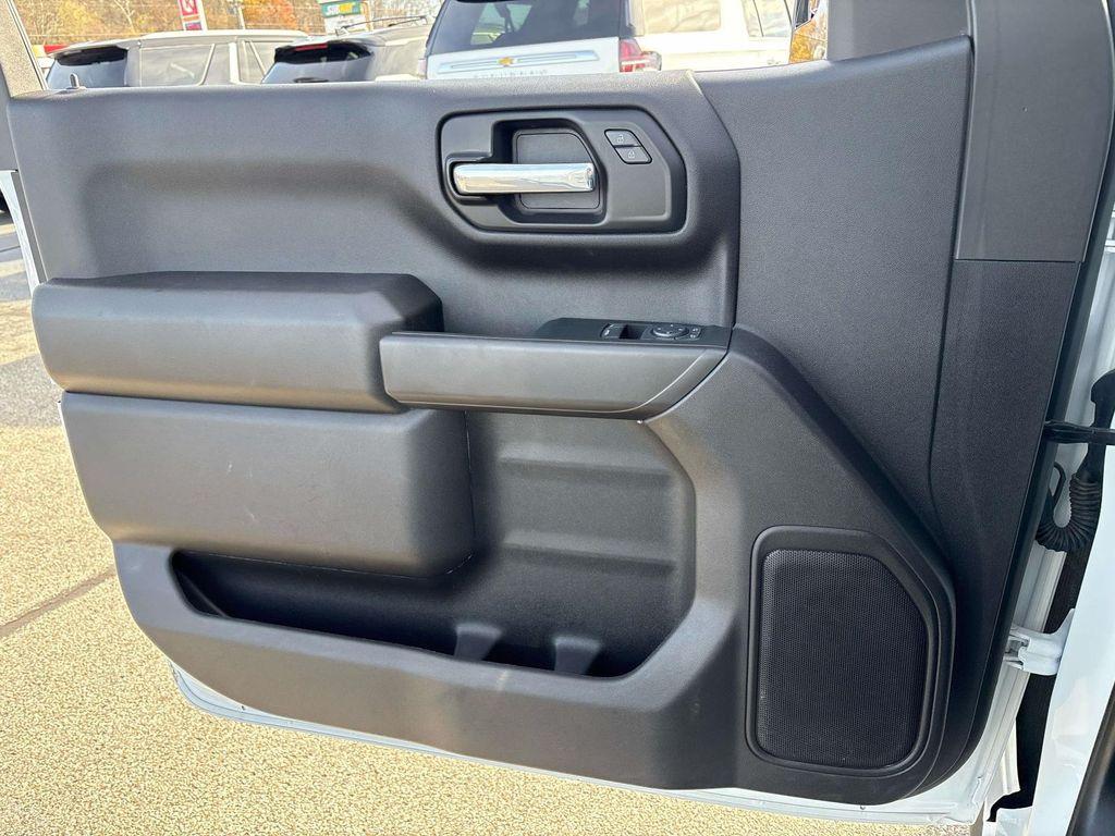 used 2024 Chevrolet Silverado 1500 car, priced at $27,995