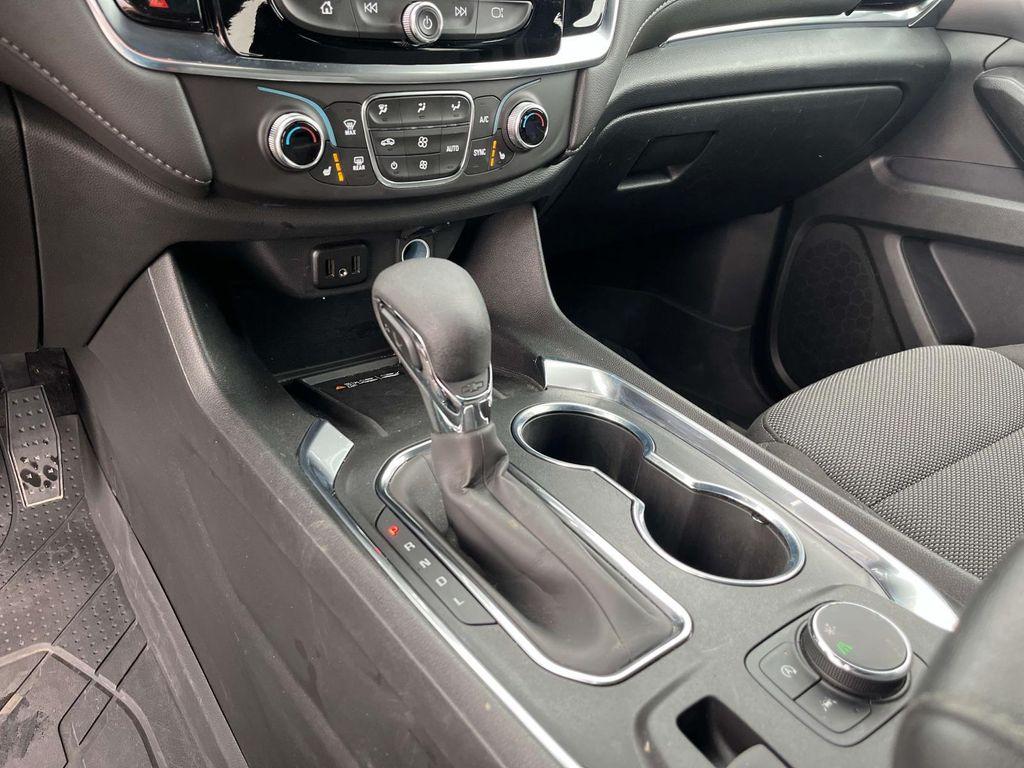 used 2023 Chevrolet Traverse car, priced at $35,995