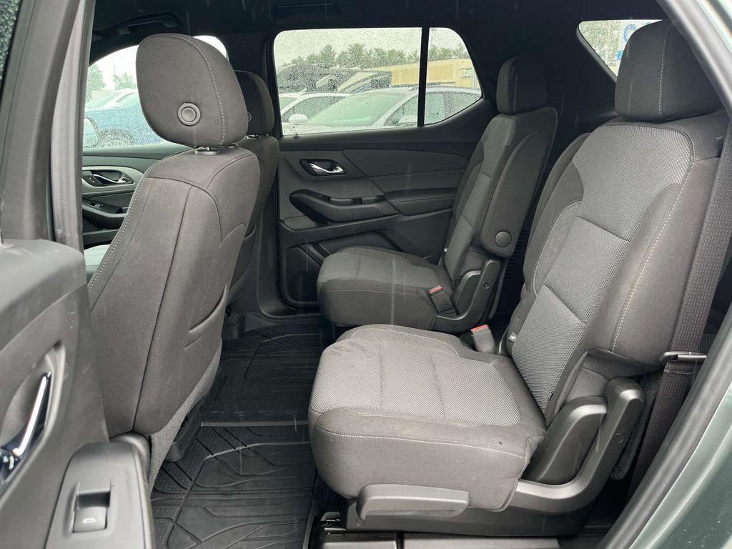 used 2023 Chevrolet Traverse car, priced at $35,995