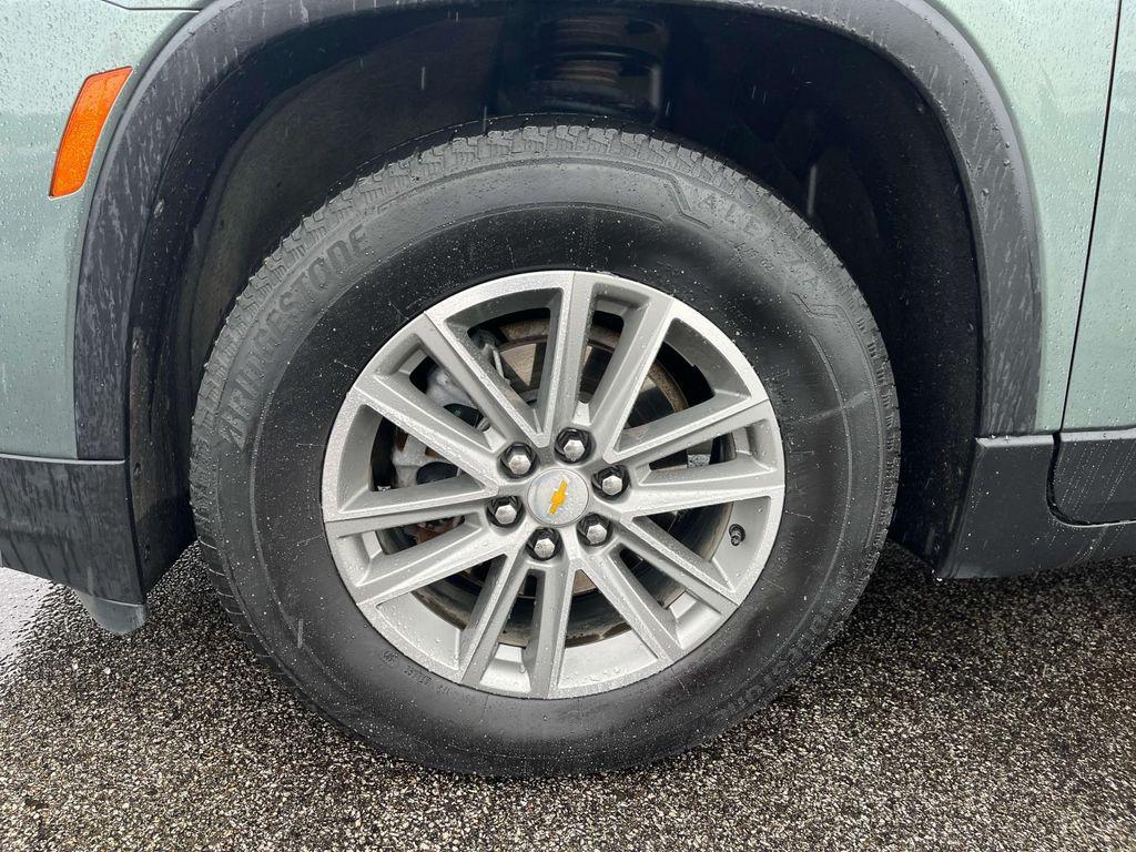used 2023 Chevrolet Traverse car, priced at $35,995