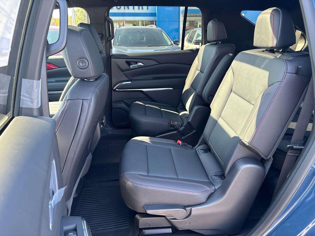 new 2026 Chevrolet Traverse car, priced at $52,058