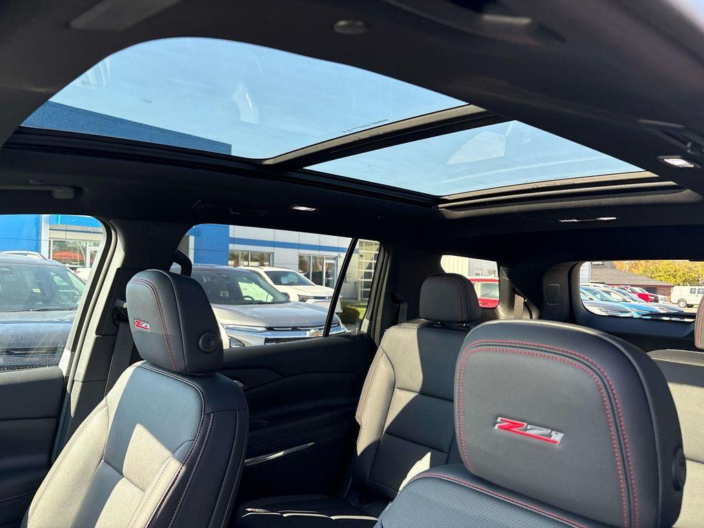 new 2026 Chevrolet Traverse car, priced at $52,058