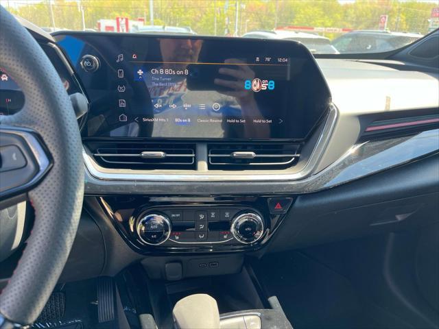 new 2025 Chevrolet Trax car