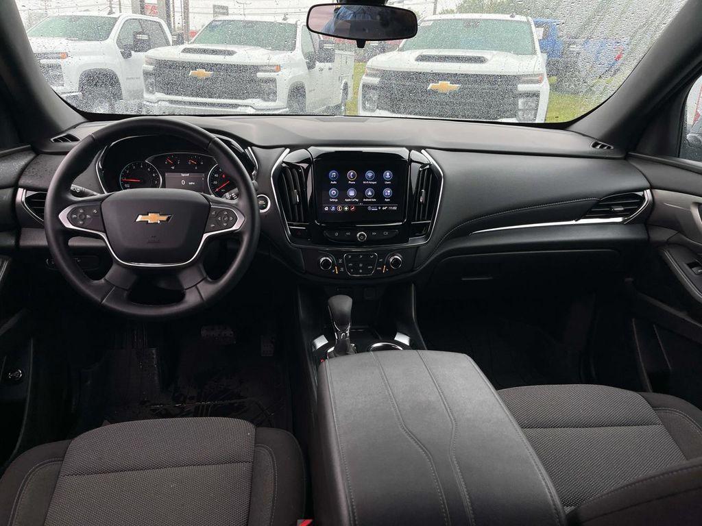 used 2023 Chevrolet Traverse car, priced at $36,995