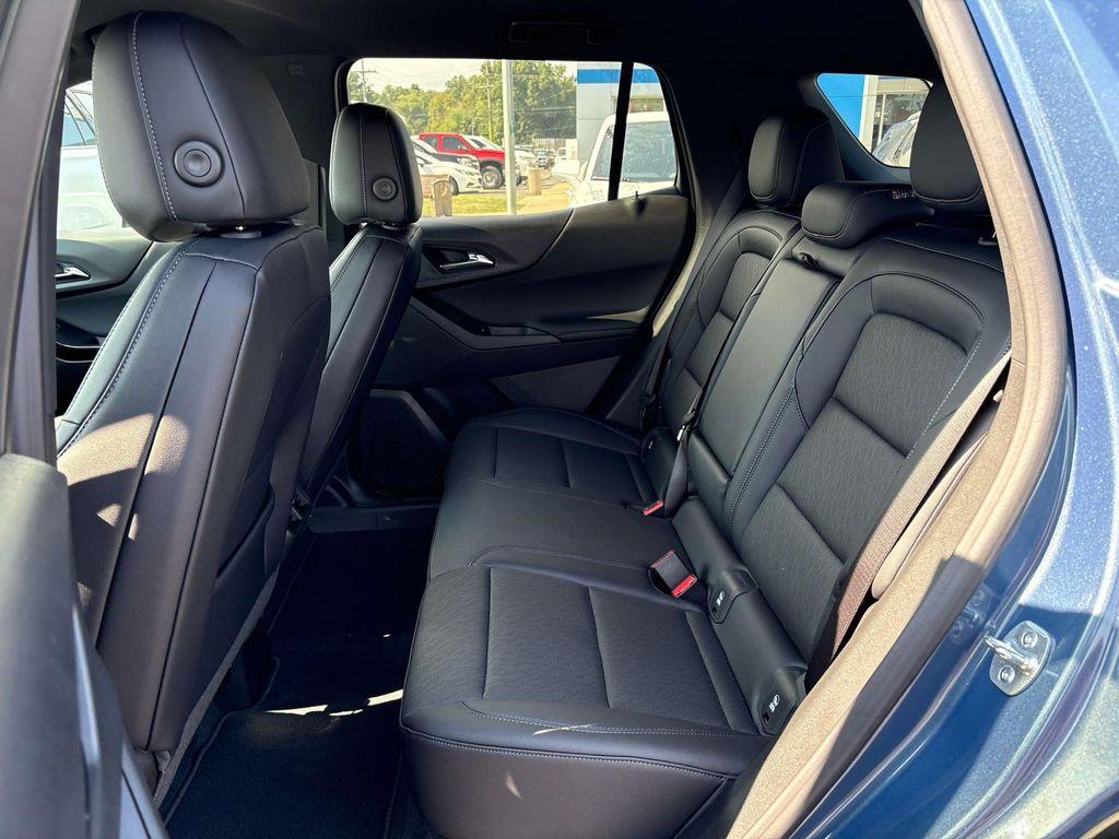 new 2026 Chevrolet Equinox car, priced at $32,310