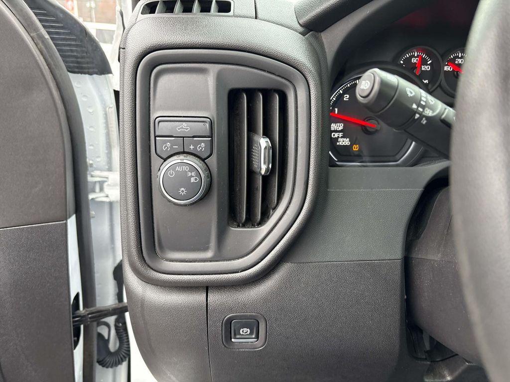 used 2024 Chevrolet Silverado 1500 car, priced at $27,995