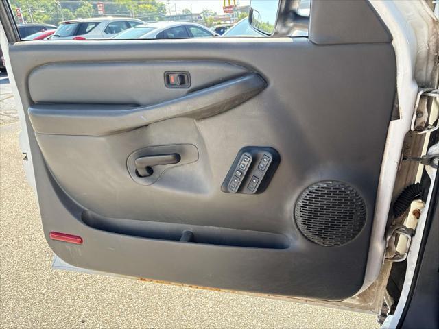 used 2007 Chevrolet Silverado 2500 car, priced at $10,995