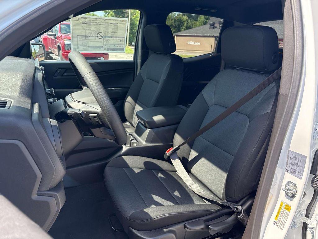 new 2026 Chevrolet Colorado car, priced at $35,900