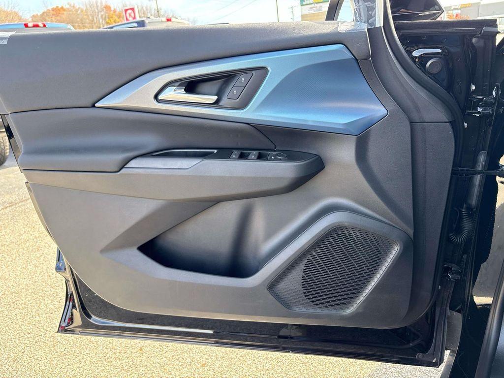 used 2025 Chevrolet Equinox EV car, priced at $29,995