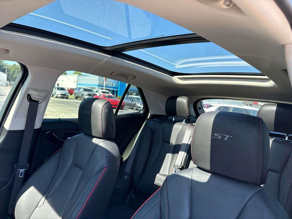 used 2022 Buick Envision car, priced at $29,995