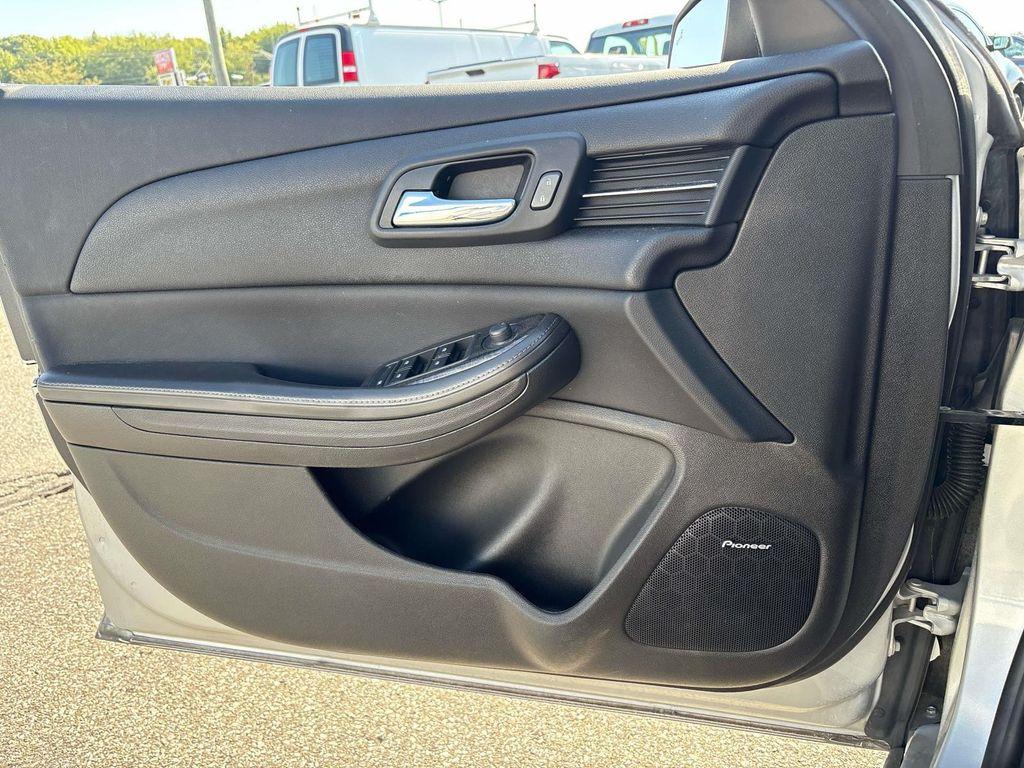 used 2015 Chevrolet Malibu car, priced at $8,995