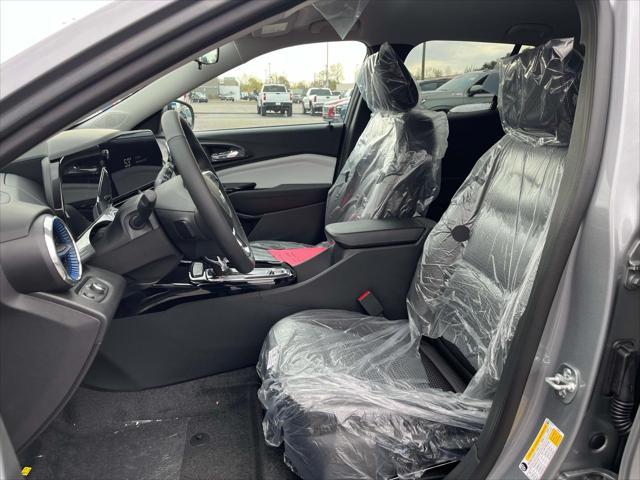 new 2025 Chevrolet Trax car, priced at $25,385