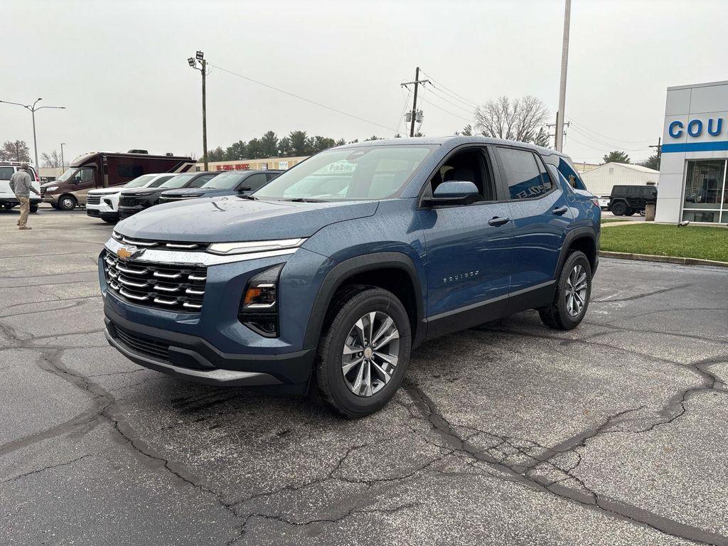 new 2026 Chevrolet Equinox car, priced at $32,300