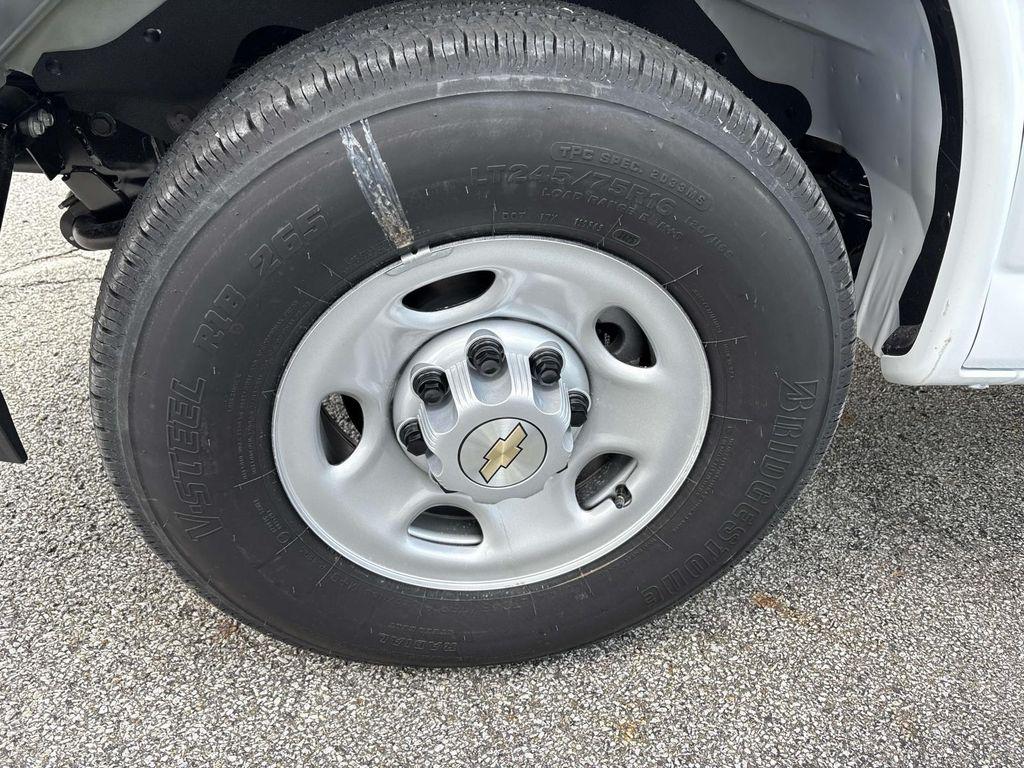 new 2025 Chevrolet Express 2500 car, priced at $43,000