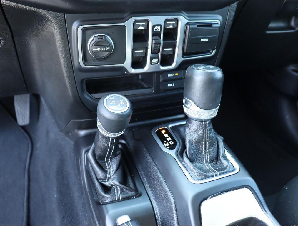 used 2019 Jeep Wrangler Unlimited car, priced at $27,995