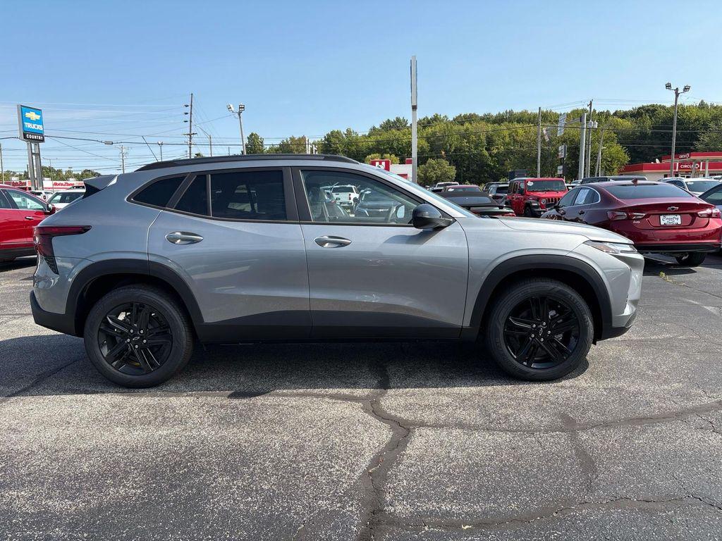new 2025 Chevrolet Trax car, priced at $26,819
