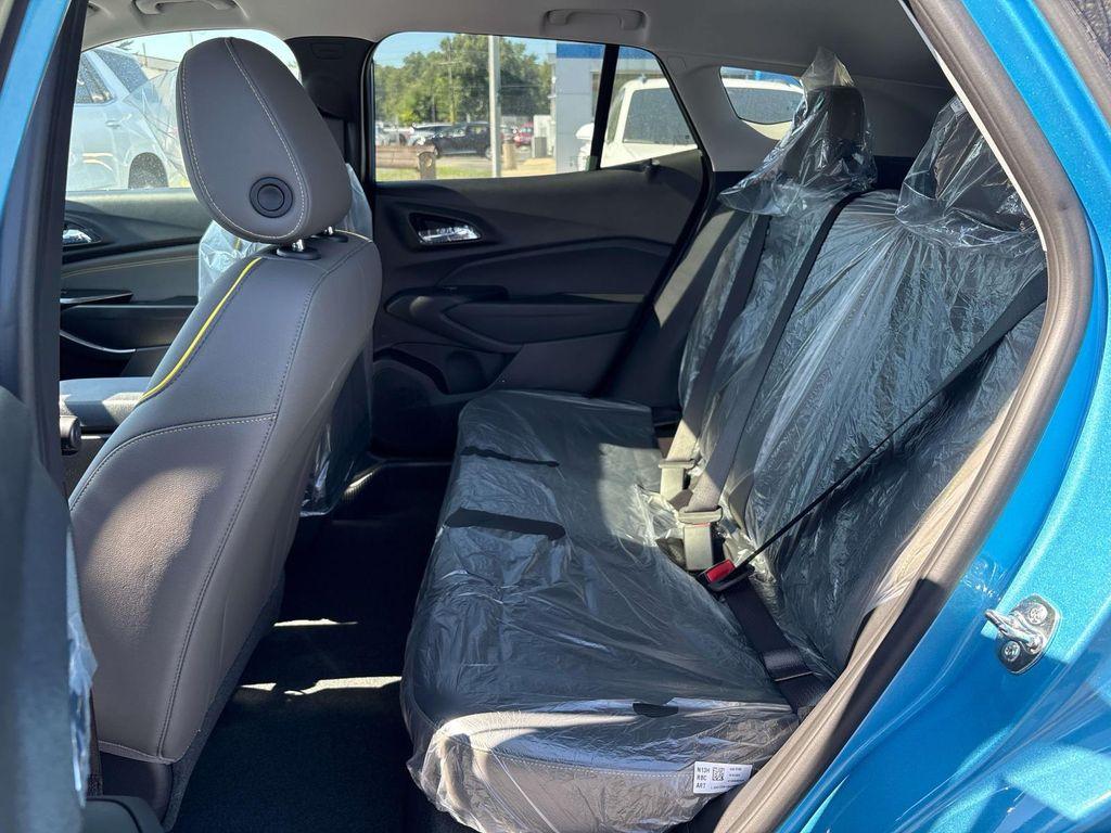 new 2025 Chevrolet Trax car, priced at $27,177