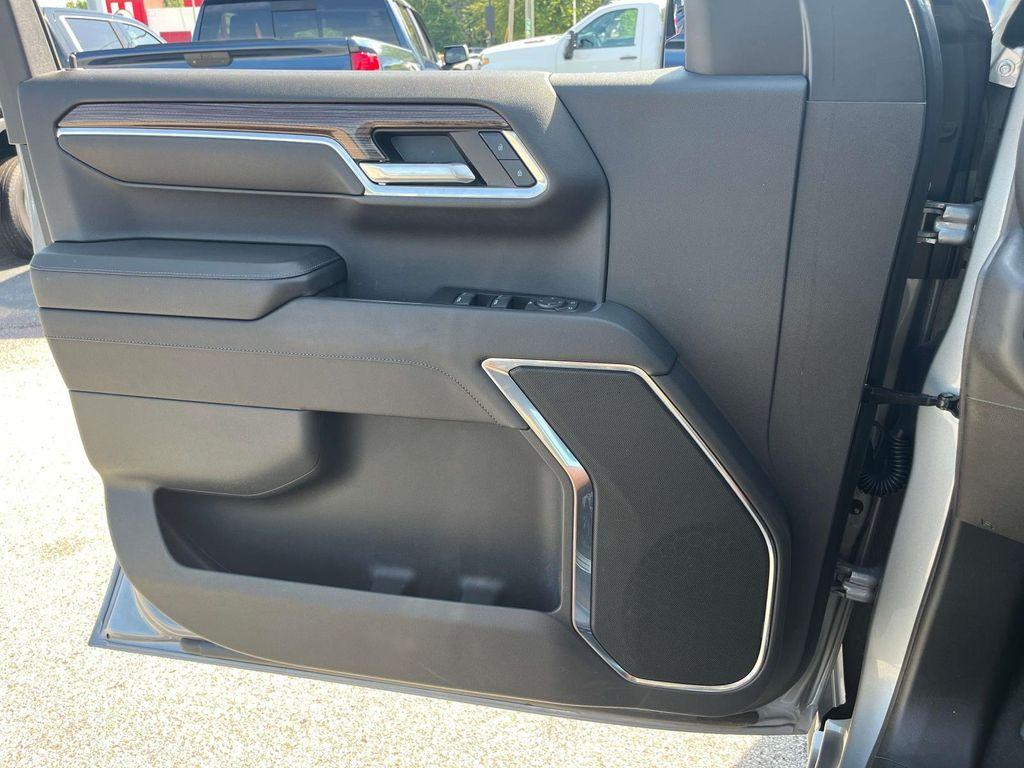 used 2024 Chevrolet Silverado 1500 car, priced at $44,995