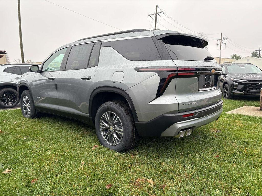 new 2026 Chevrolet Traverse car, priced at $43,764