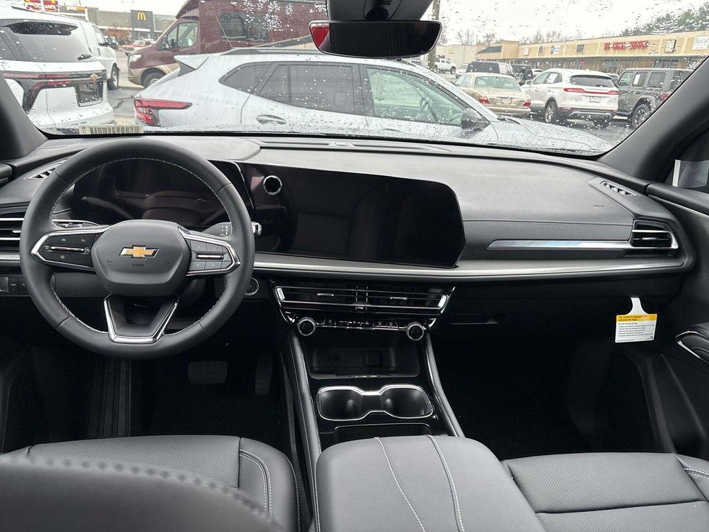 new 2026 Chevrolet Traverse car, priced at $43,764